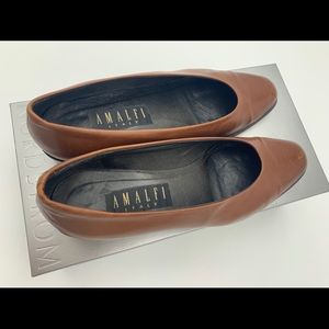 Amalfi made in Italy leather Pumps.